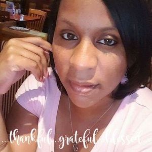 Meet your Posher, Renee